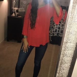 Cupio Cold Shoulder Top